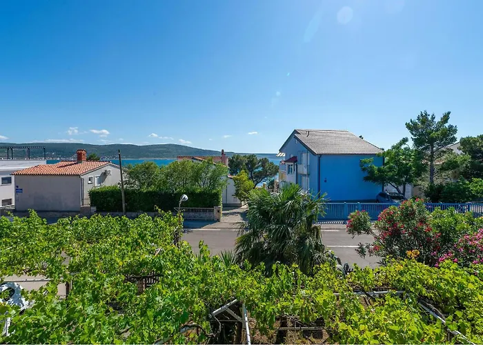 Апартаменты Awesome In With Wifi Селине