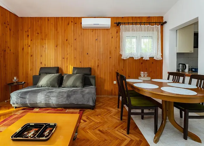 Апартаменты Awesome In With Wifi Селине