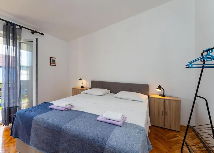 Апартаменты Awesome In With Wifi Селине