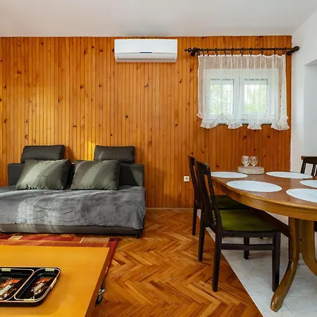 Apartment 3 Bedroom Amazing In Seline